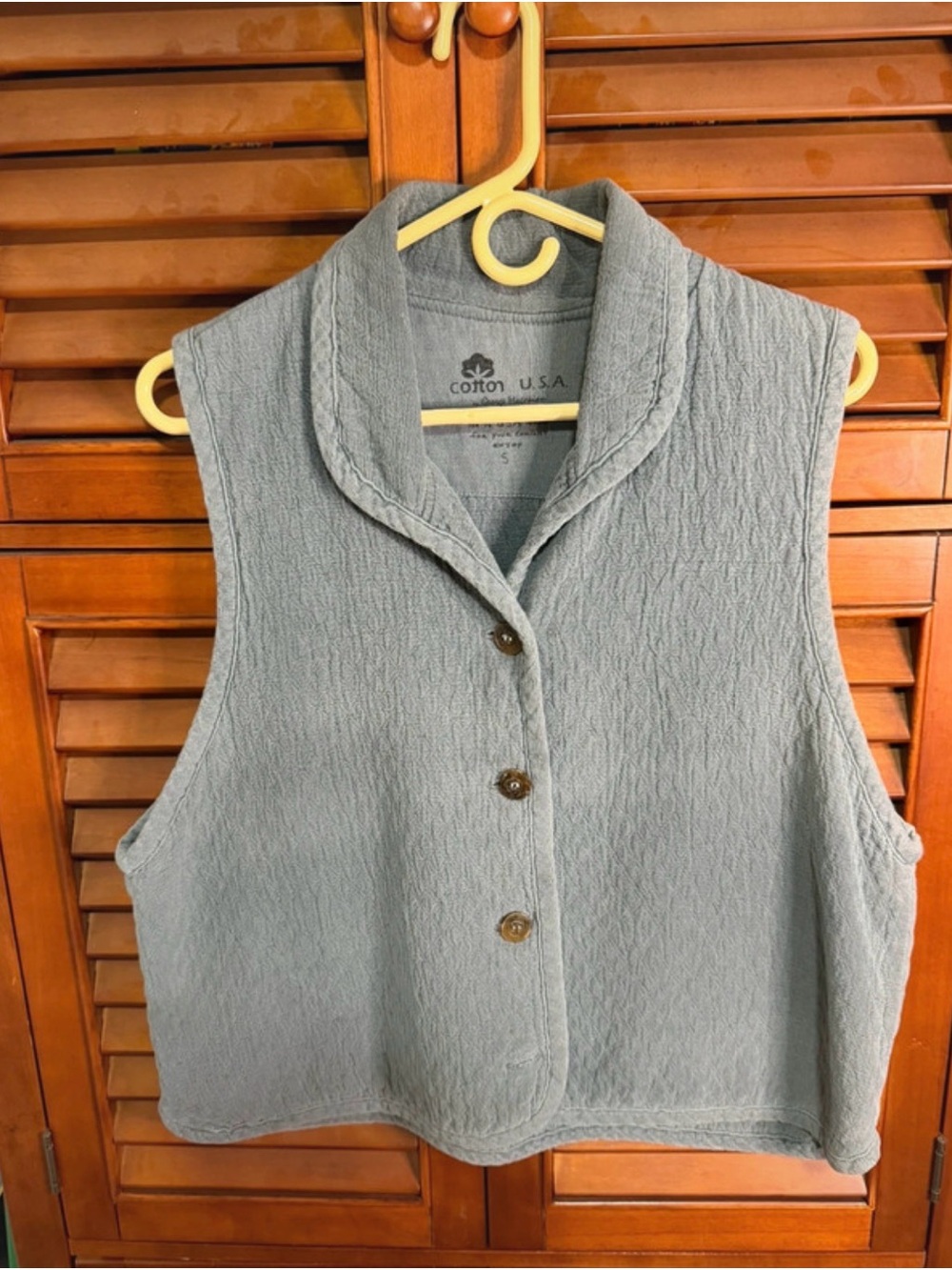 Women's Light Gray Quilted Button Vest